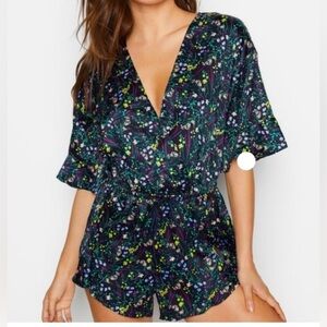 Victoria’s secret’s navy blue floral romper size L